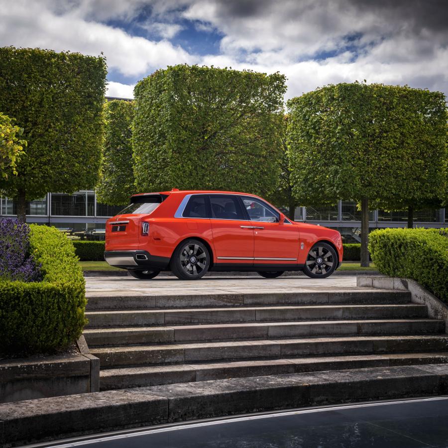  Rolls-Royce Cullinan Fux Orange 2019 года  (фото 20 из 32)